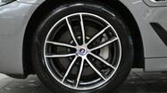 BMW Serii 5, 530