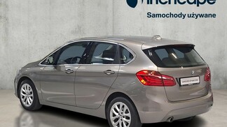 BMW Serii 2, 218