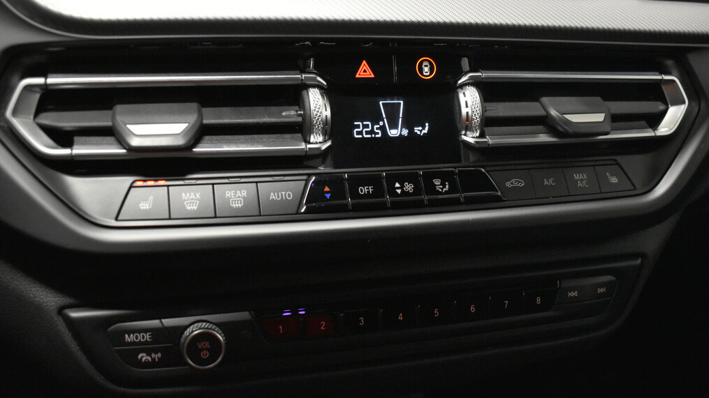 BMW Seria 2 218