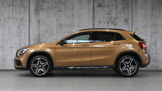 Mercedes-Benz GLA 220