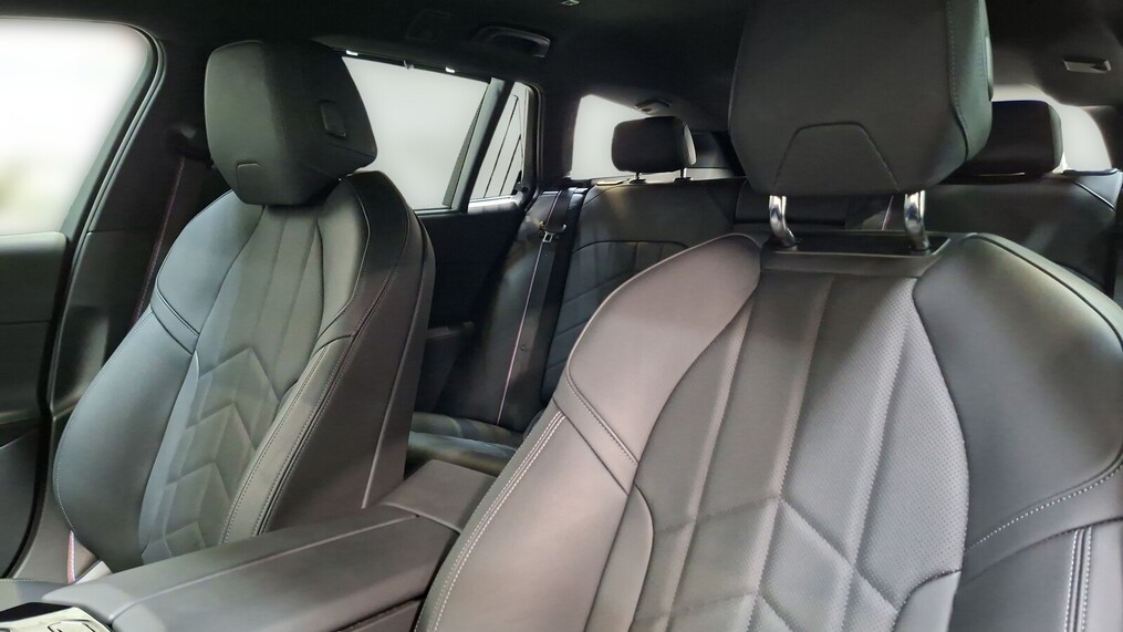 BMW Serii 5, 520