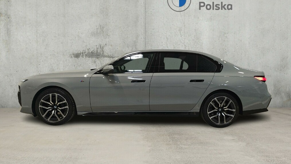 BMW Seria 7 740