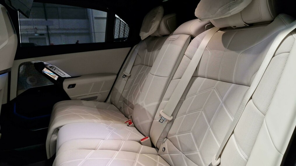 BMW Seria 7 i7