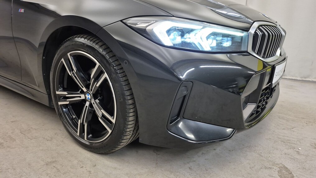 BMW Serii 3, 320