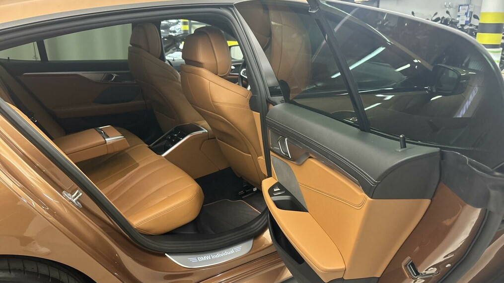 BMW Seria 8 840