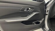 BMW Serii 3, 330