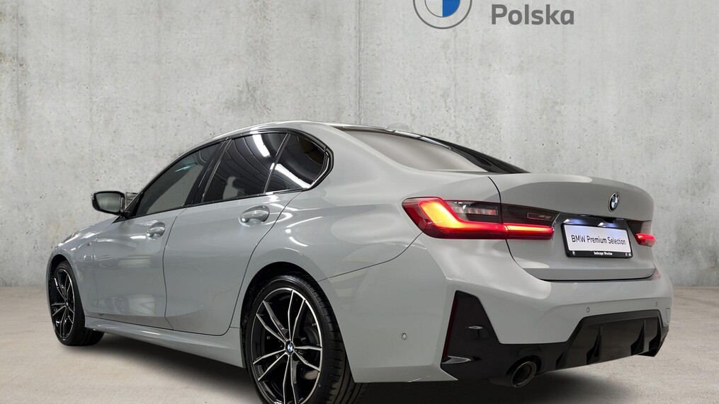 BMW Serii 3, 320