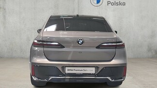 BMW Serii 7, 740