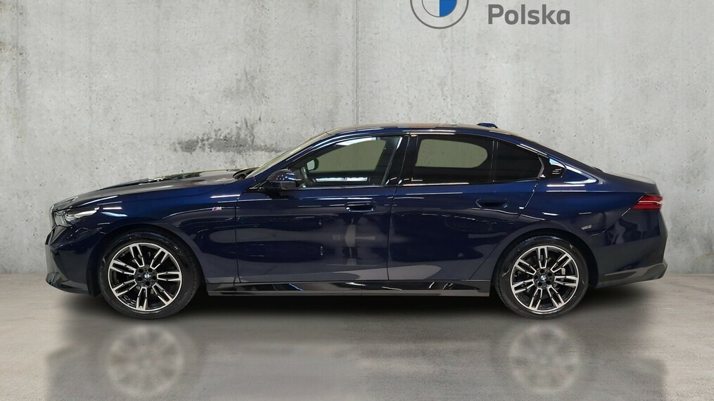 BMW Serii 5, 520