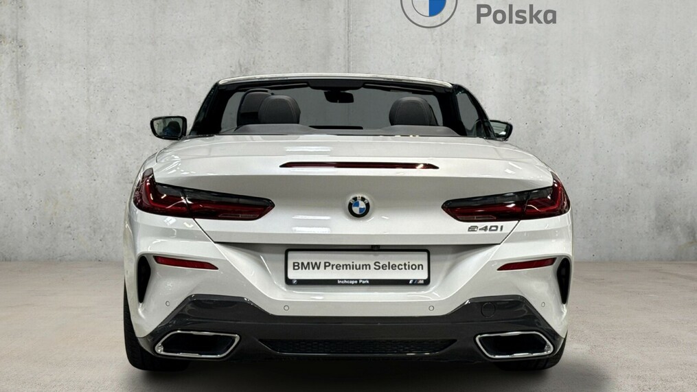 BMW Serii 8, 840
