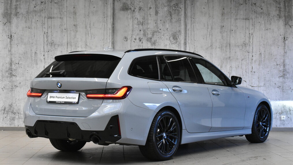BMW Serii 3, 320