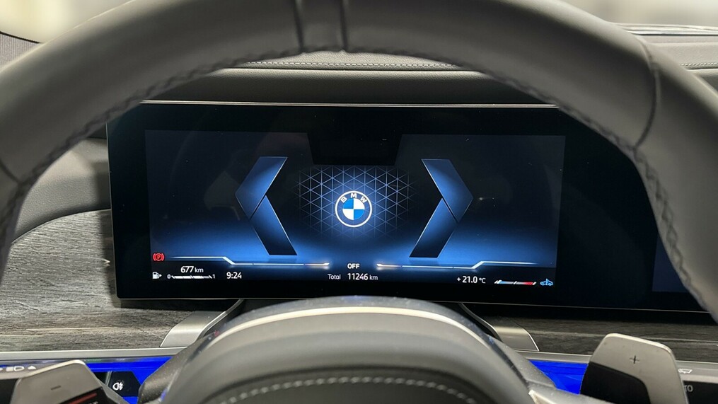 BMW Seria 7, 740