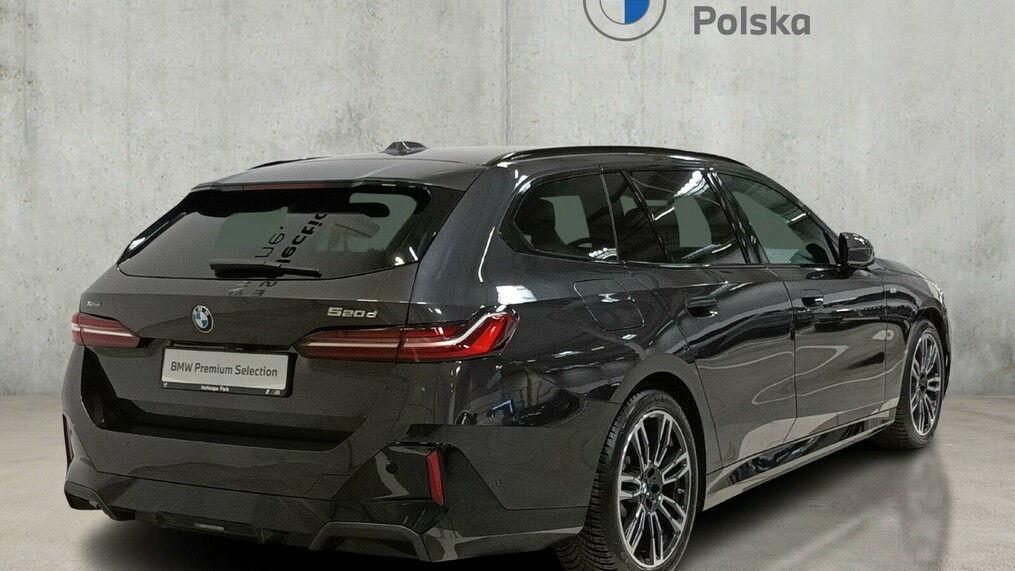 BMW Serii 5, 520