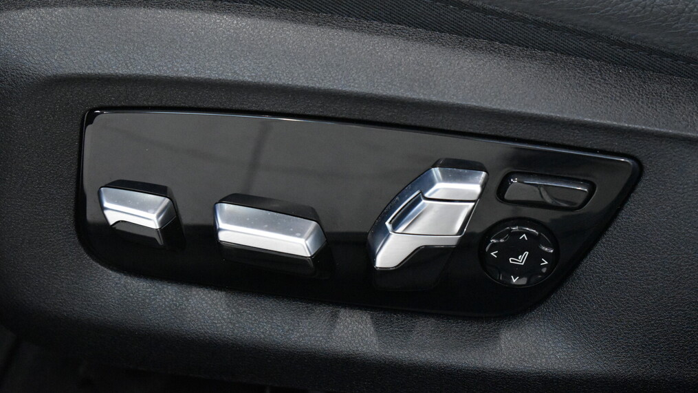 BMW Serii 5, 520