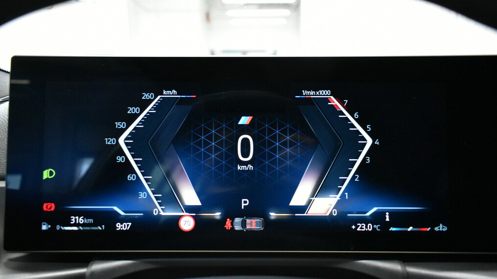 BMW Seria 3, 320