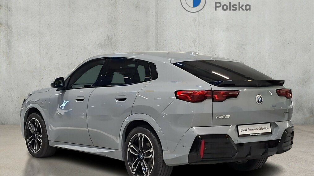 BMW iX2