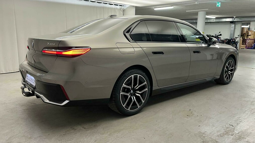 BMW Seria 7 740