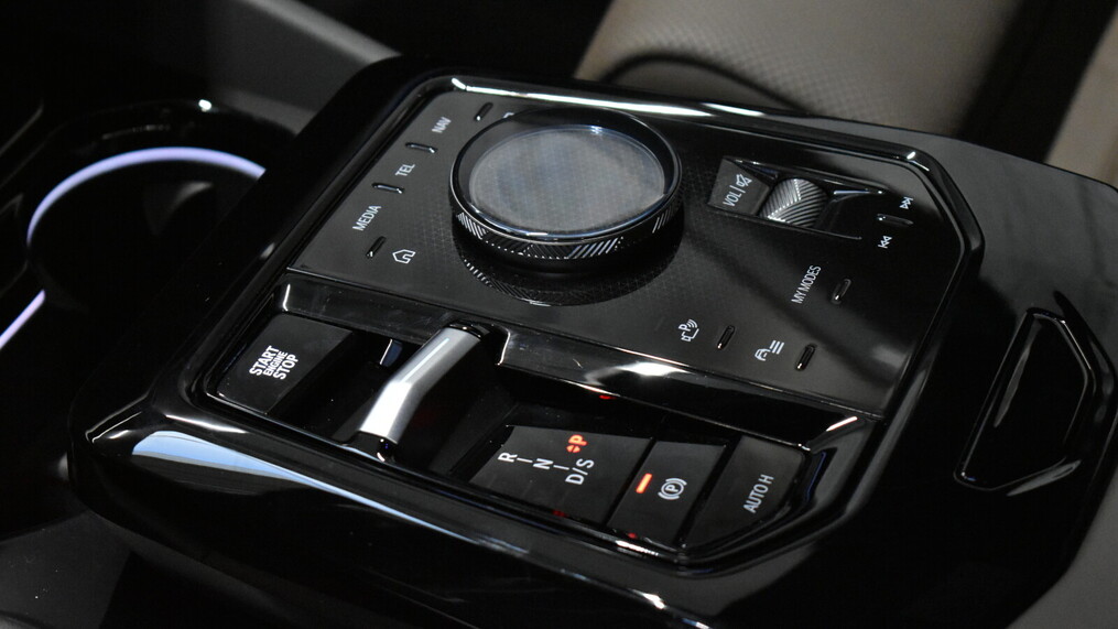 BMW Serii 5, 520