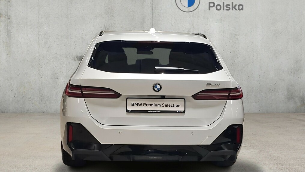 BMW Serii 5, 520