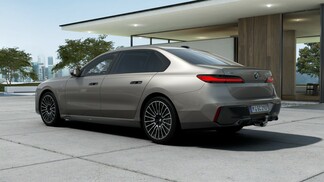 BMW Seria 7 740