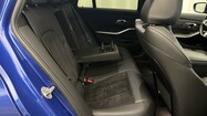 BMW Serii 3, 320