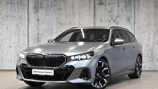 BMW Serii 5, 520