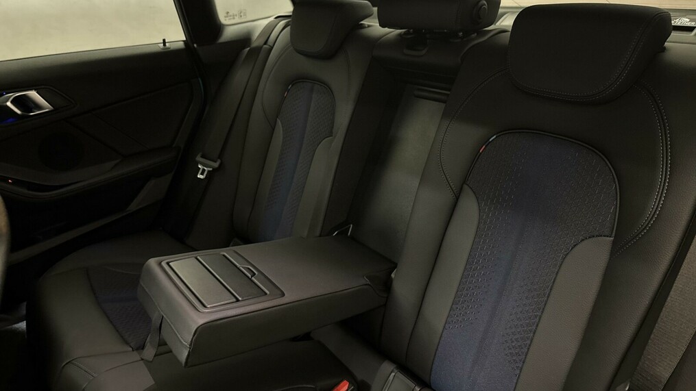 BMW Seria 2 218