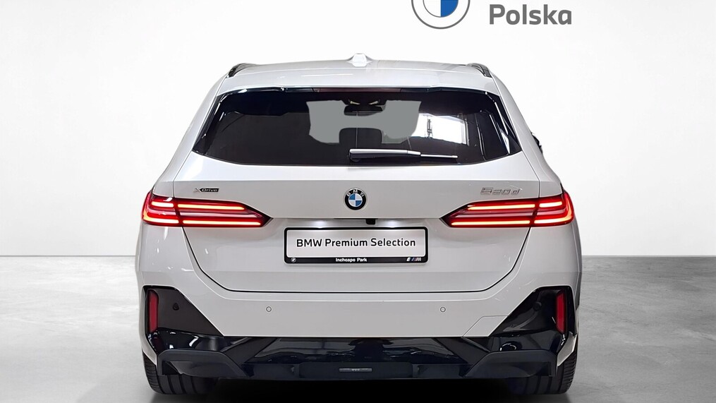 BMW Serii 5, 520