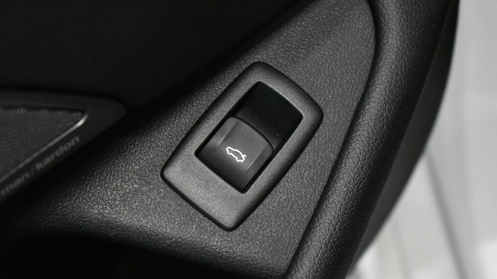 BMW Serii 5, 520