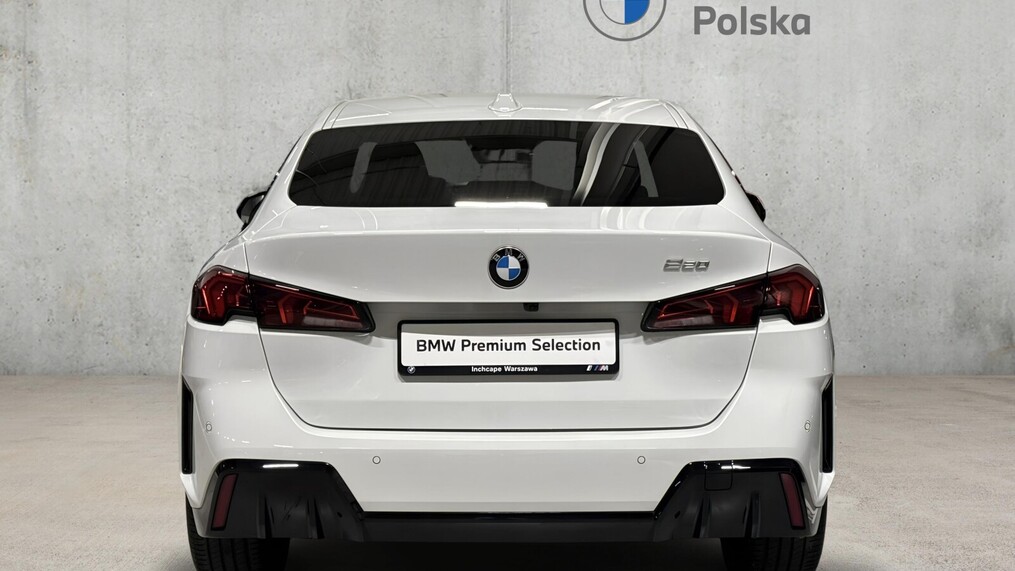 BMW Serii 2, 220