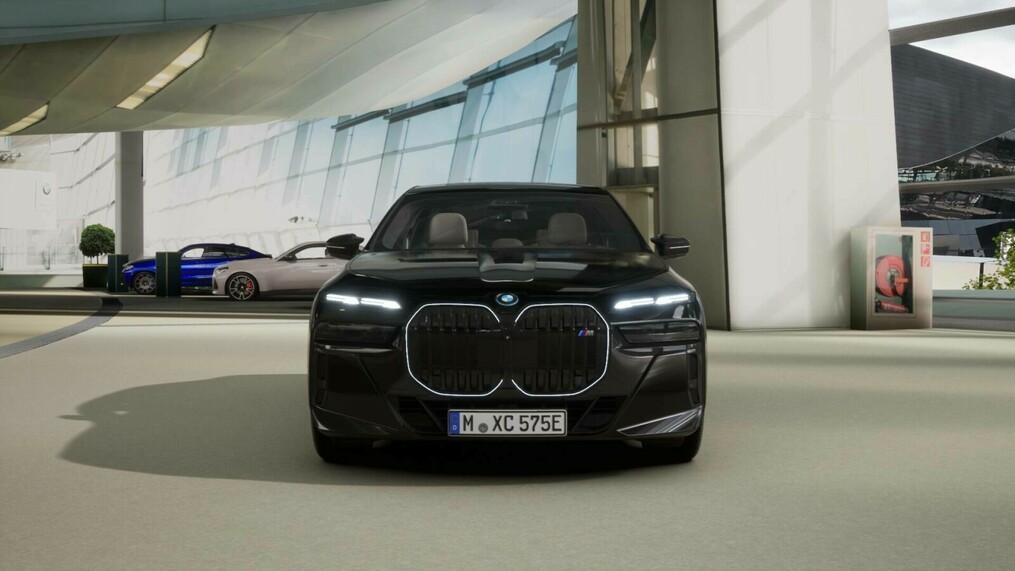 BMW Seria 7 i7