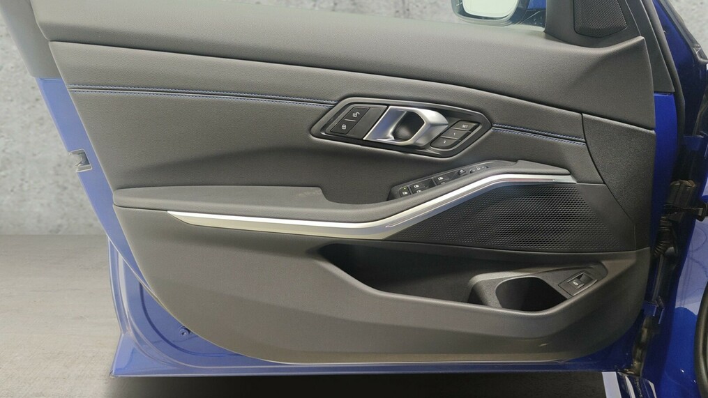BMW Seria 3 330