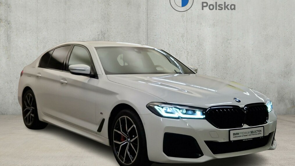 BMW Seria 5, 530