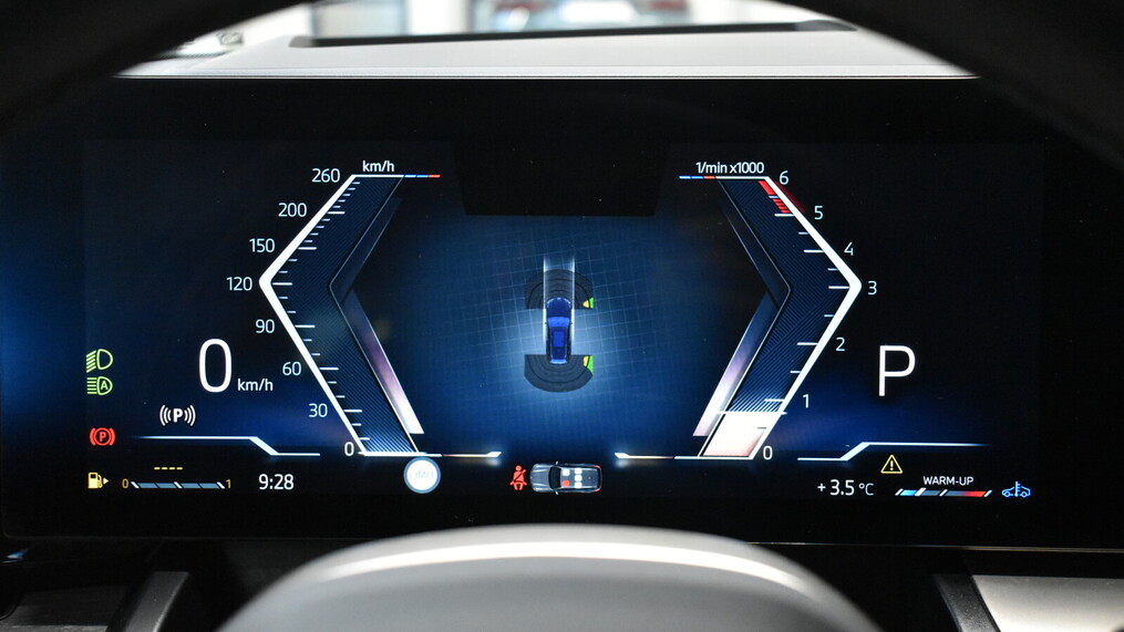 BMW Serii 5, 520