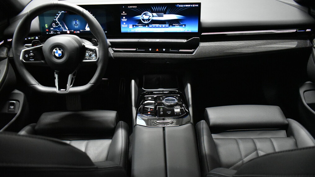 BMW Serii 5, 520