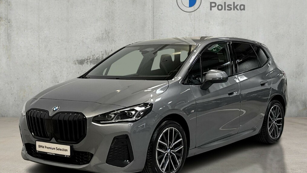BMW Serii 2, 218