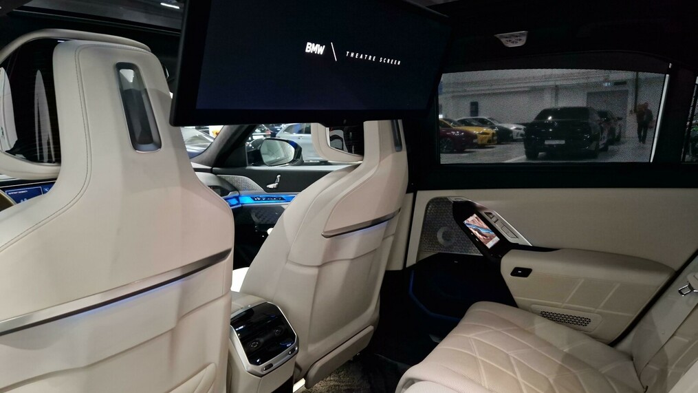 BMW Seria 7 i7