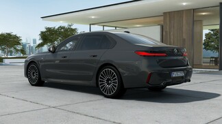 BMW Seria 7 740