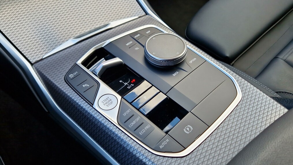 BMW Seria 3, 340