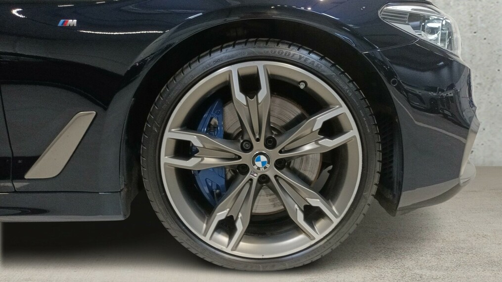 BMW Serii 5, 550