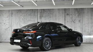 BMW Serii 7, 760