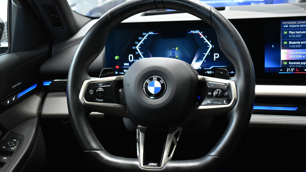 BMW Serii 5, 520