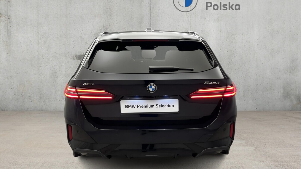 BMW Serii 5, 540