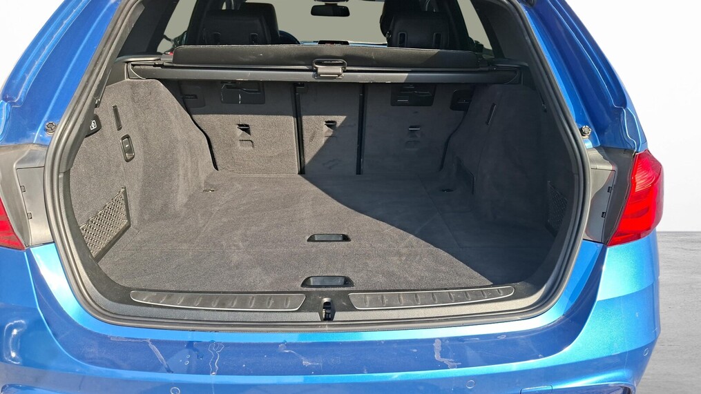 BMW Serii 3, 320