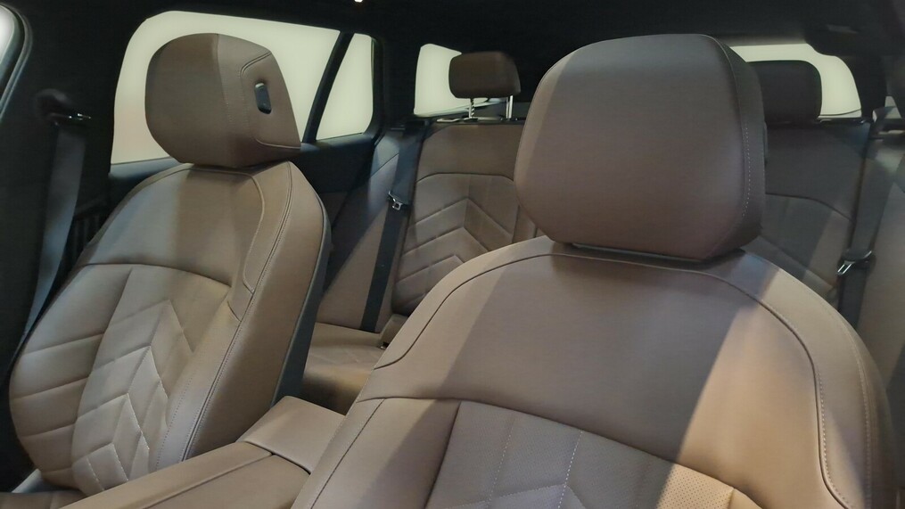BMW Serii 5, 520
