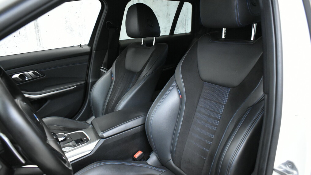 BMW Seria 3, 320