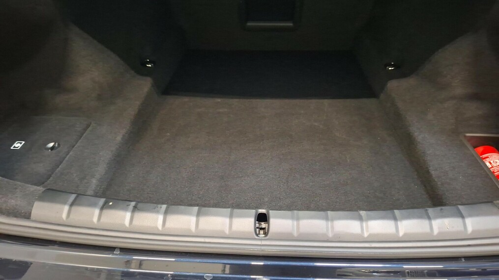 BMW Serii 7, 740