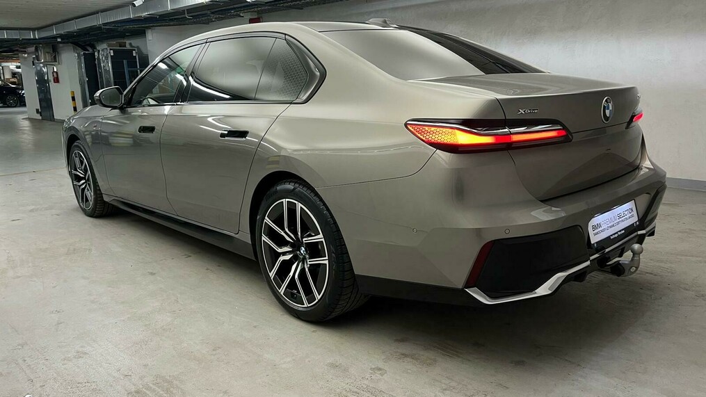 BMW Seria 7 740
