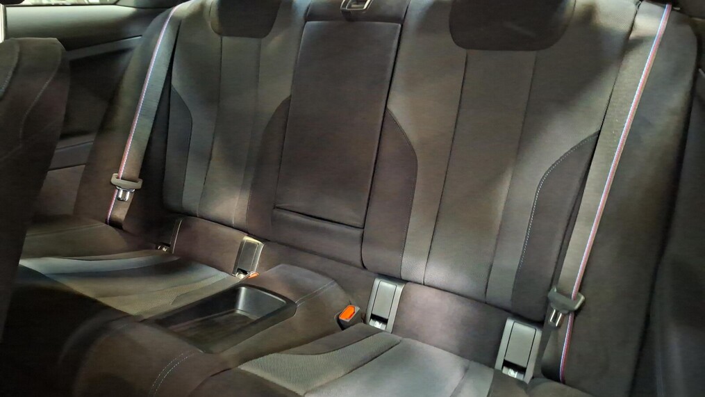 BMW Serii 2, 240
