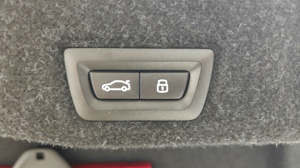 BMW Serii 5, 520